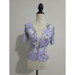 FOREVER 21 Lavender Floral Short  Sleeve Knit Hook Eye Front Crop Top Size Small